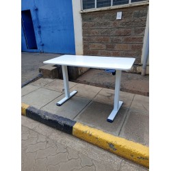 1.4M Adjustable Height Desk: T001.4