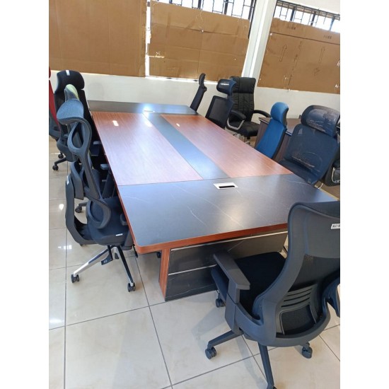 Conference Table: HQ3001