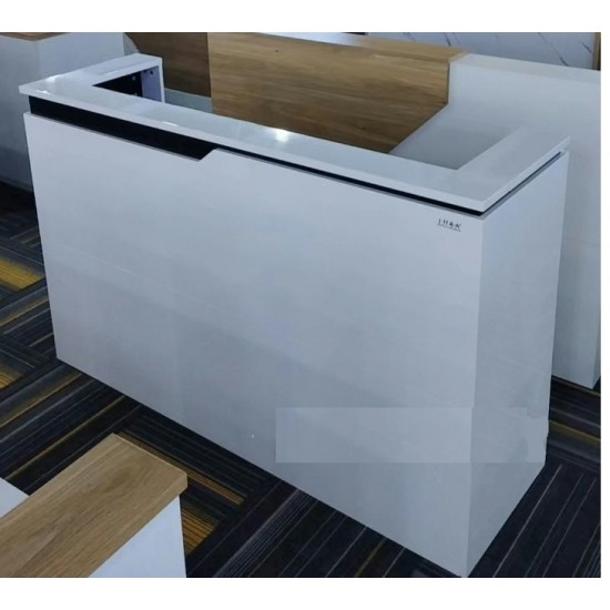 Reception Table: A-016